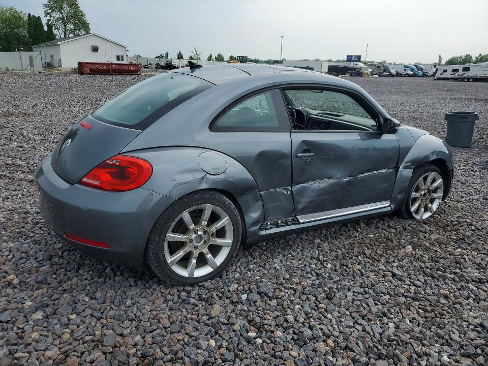 Photo 3 from auction – 2014 VOLKSWAGEN BEETLE with VIN 3VWJP7AT6EM611508