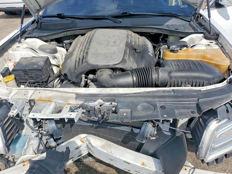 Photo 11 from auction – 2013 CHRYSLER 300C with VIN 2C3CCAST2DH595389