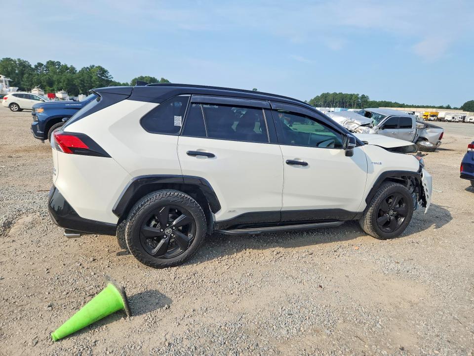 Photo 3 from auction – 2020 TOYOTA RAV4 with VIN JTMEWRFV2LJ036881