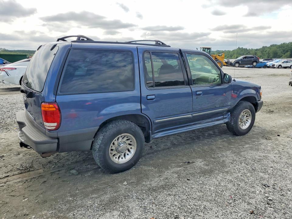 Photo 3 from auction – 2000 FORD EXPLORER with VIN 1FMZU72X2YZB70927
