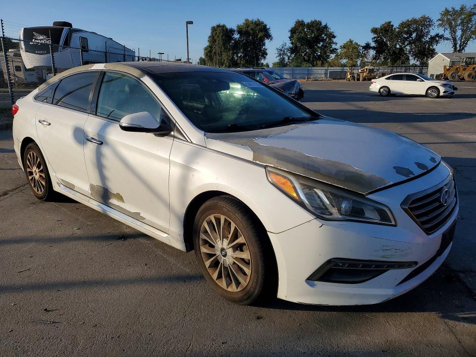 Photo 4 from auction – 2015 HYUNDAI SONATA with VIN 5NPE34AF3FH054024