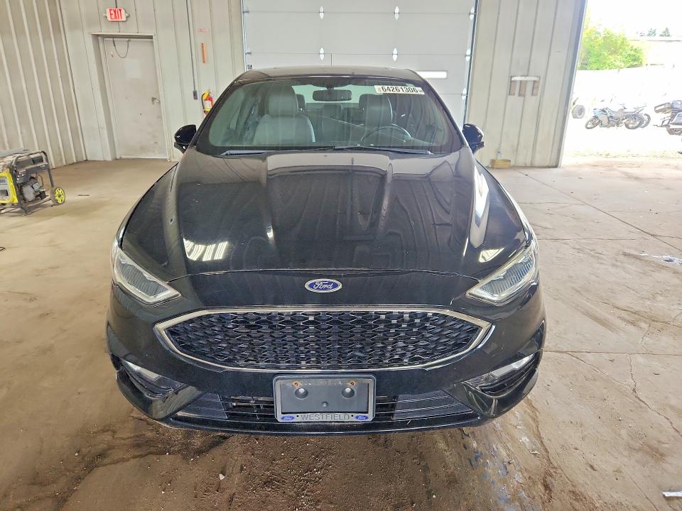 Photo 5 from auction – 2017 FORD FUSION with VIN 3FA6P0VPXHR245143