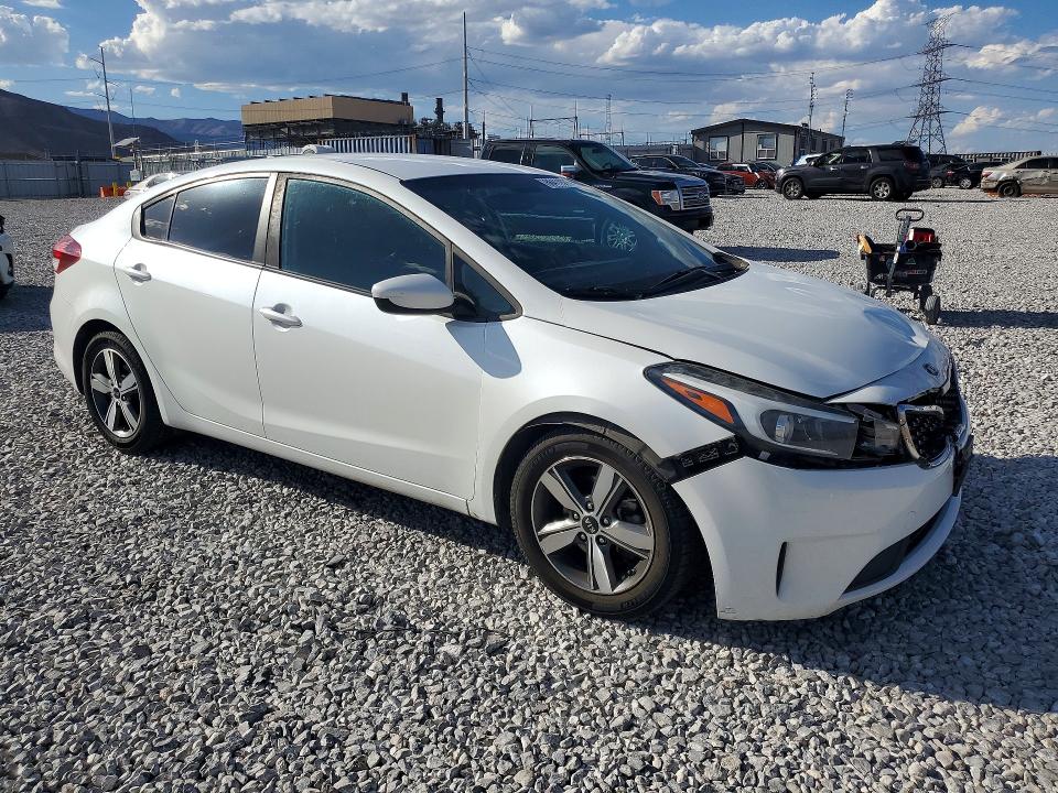 Photo 4 from auction – 2018 KIA FORTE with VIN 3KPFL4A75JE224703