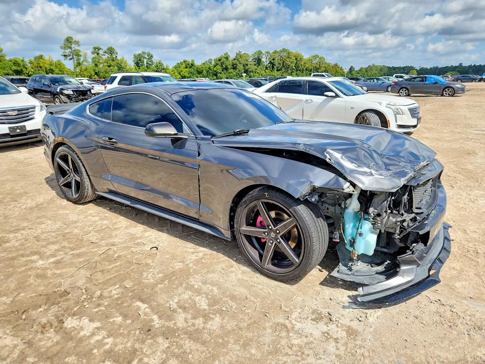 Photo 4 from auction – 2017 FORD MUSTANG with VIN 1FA6P8THXH5358006