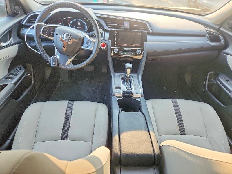 Photo 8 from auction – 2018 HONDA CIVIC with VIN 2HGFC2F84JH605342