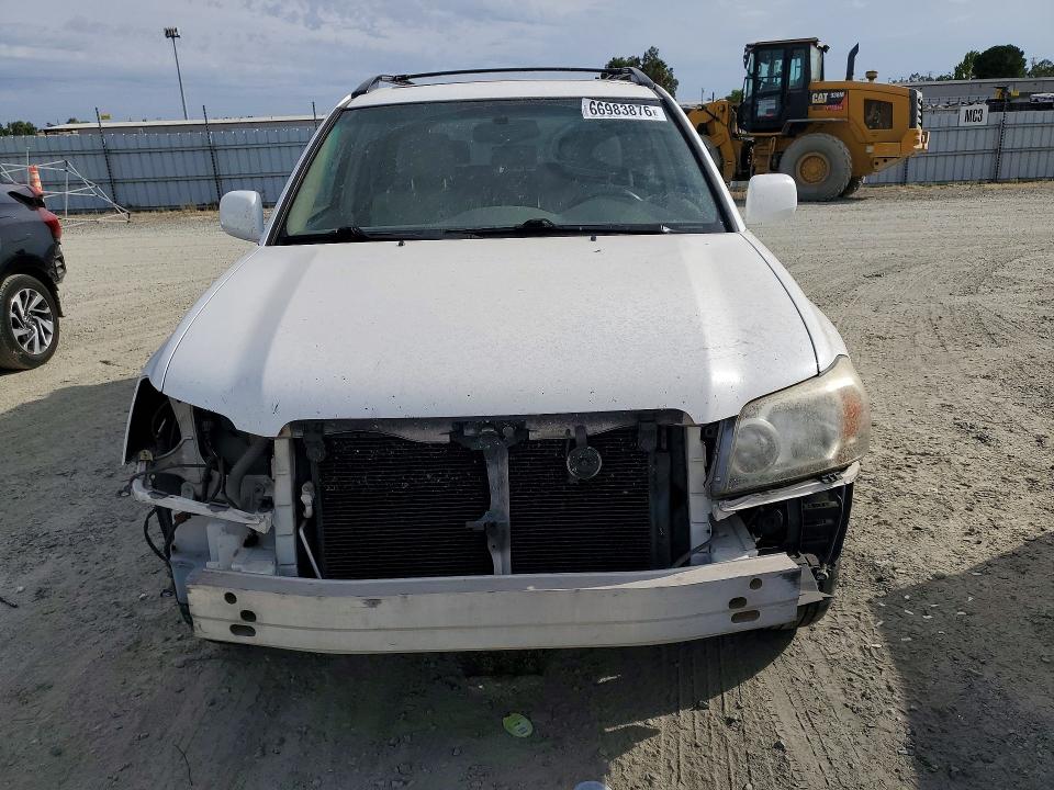 Photo 5 from auction – 2004 TOYOTA HIGHLANDER with VIN JTEDP21A940038232