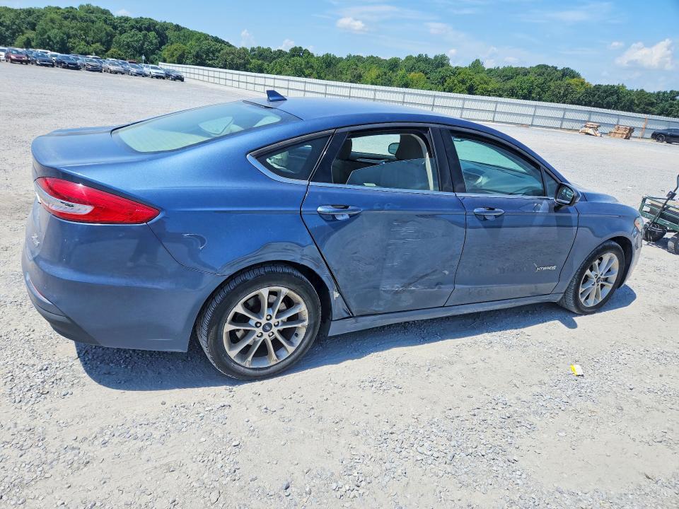 Zdjęcie 3 z aukcji – 2019 FORD FUSION z VIN 3FA6P0LU3KR113244