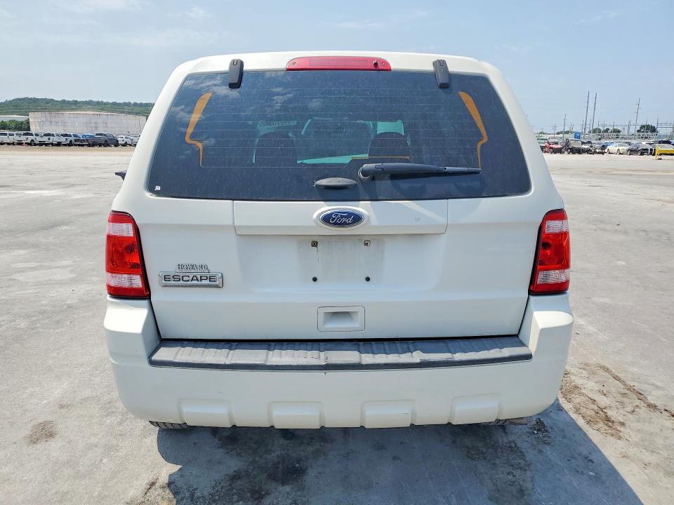 Zdjęcie 6 z aukcji – 2011 FORD ESCAPE z VIN 1FMCU0C70BKC64249