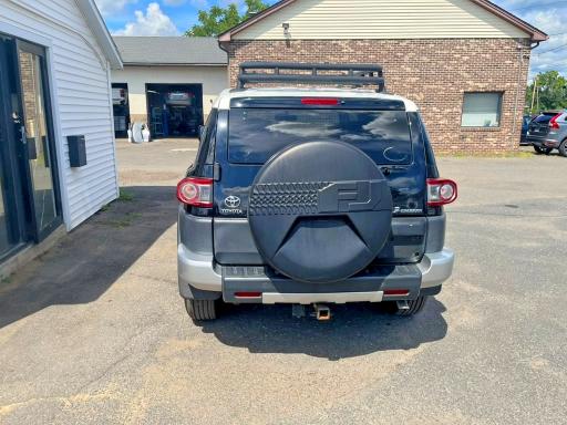 Photo 7 from auction – 2014 TOYOTA FJ CRUISER with VIN JTEBU4BF5EK181058