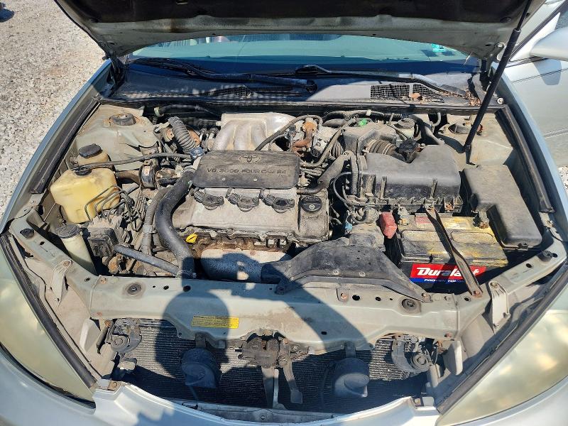 Photo 11 from auction – 2002 TOYOTA CAMRY with VIN JTDBF30K220079815