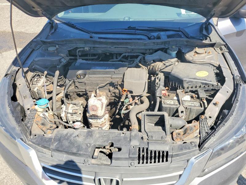 Photo 11 from auction – 2015 HONDA ACCORD with VIN 1HGCR2F38FA063495