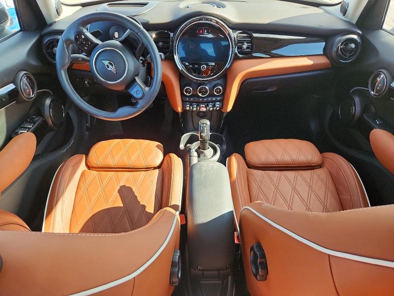 Фото 8 с аукциона – 2023 MINI COOPER с VIN WMW53DK01P2T21445