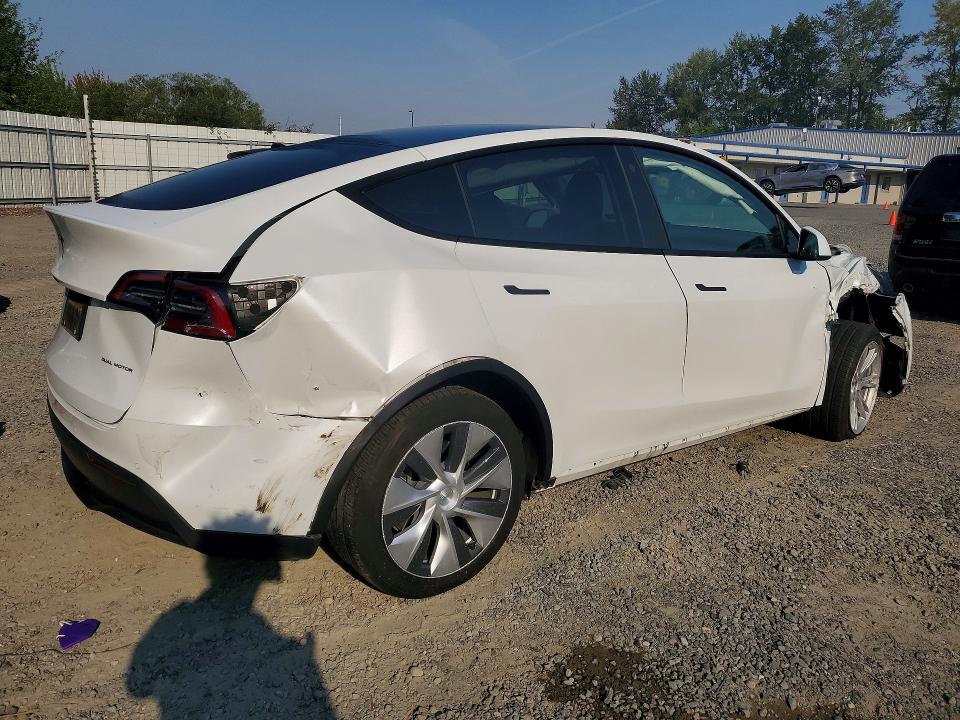 Photo 3 from auction – 2021 TESLA MODEL Y with VIN 5YJYGDEE8MF153078