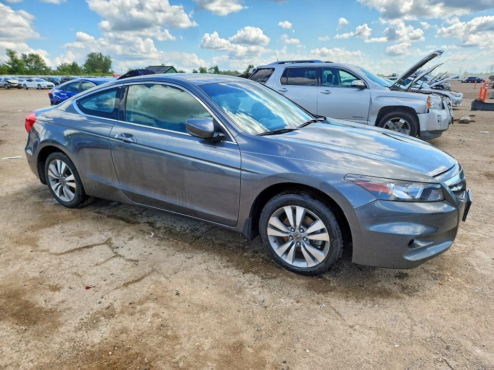 Foto 4 de la subasta – 2011 HONDA ACCORD con VIN 1HGCS1B83BA008902