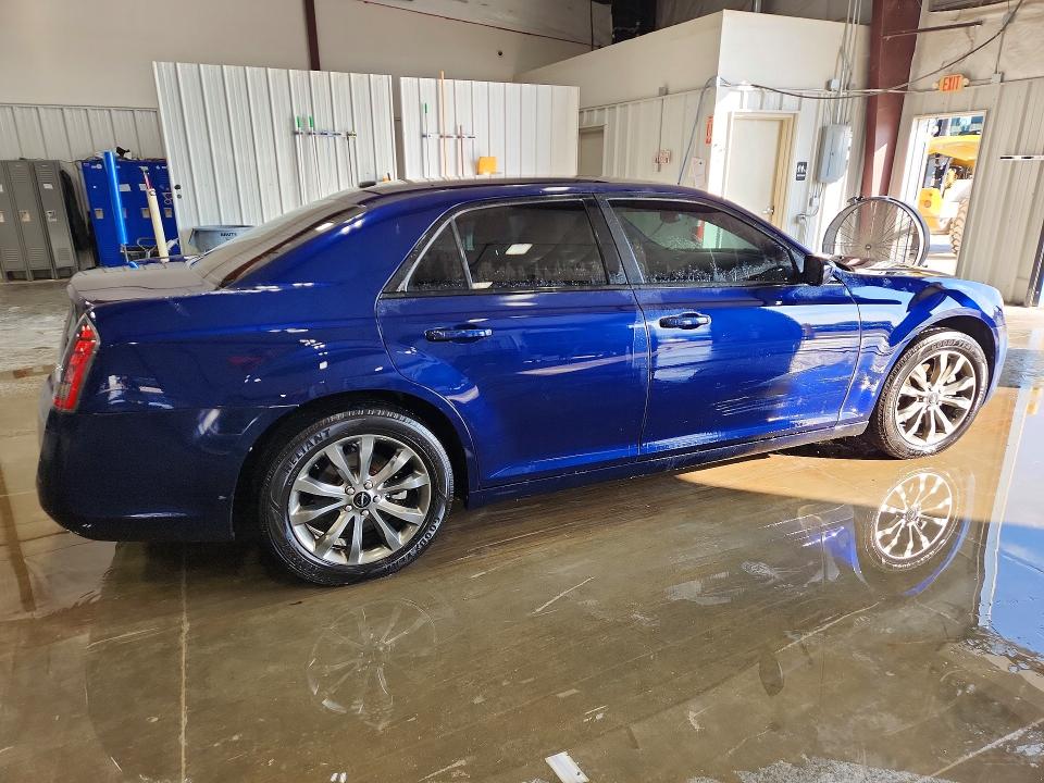 Photo 3 from auction – 2014 CHRYSLER 300 with VIN 2C3CCAGG5EH384121