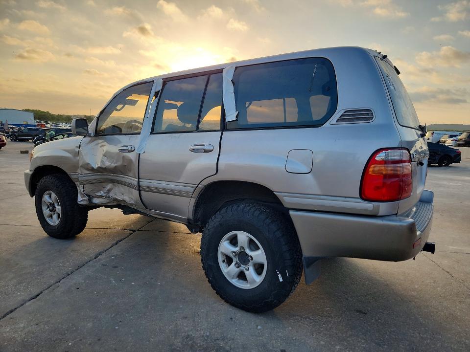 Снимка 2 от търг – 2000 TOYOTA LAND CRUISER с VIN JT3HT05J5Y0116726