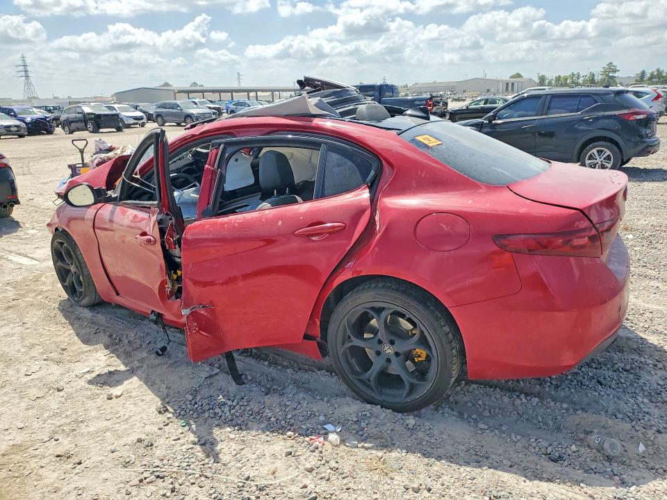 Photo 2 from auction – 2019 ALFA ROMEO GIULIA with VIN ZARFANBN8K7622651