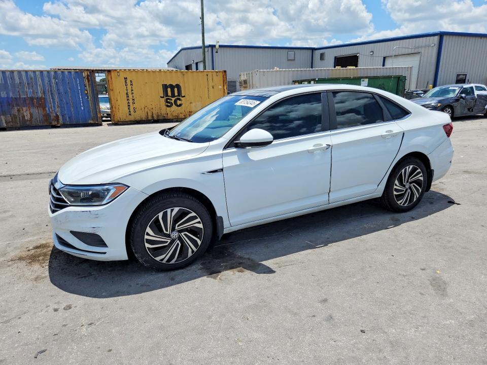 VOLKSWAGEN JETTA 2020 with VIN 3VWEB7BU6LM030059 - Photo from auction