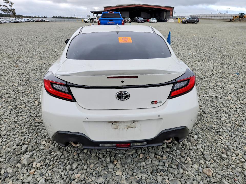 Photo 6 from auction – 2023 TOYOTA GR 86 with VIN JF1ZNBF16P8763825