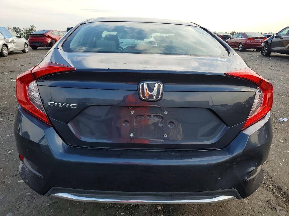 Foto 6 de la subasta – 2019 HONDA CIVIC con VIN 19XFC2F67KE027697