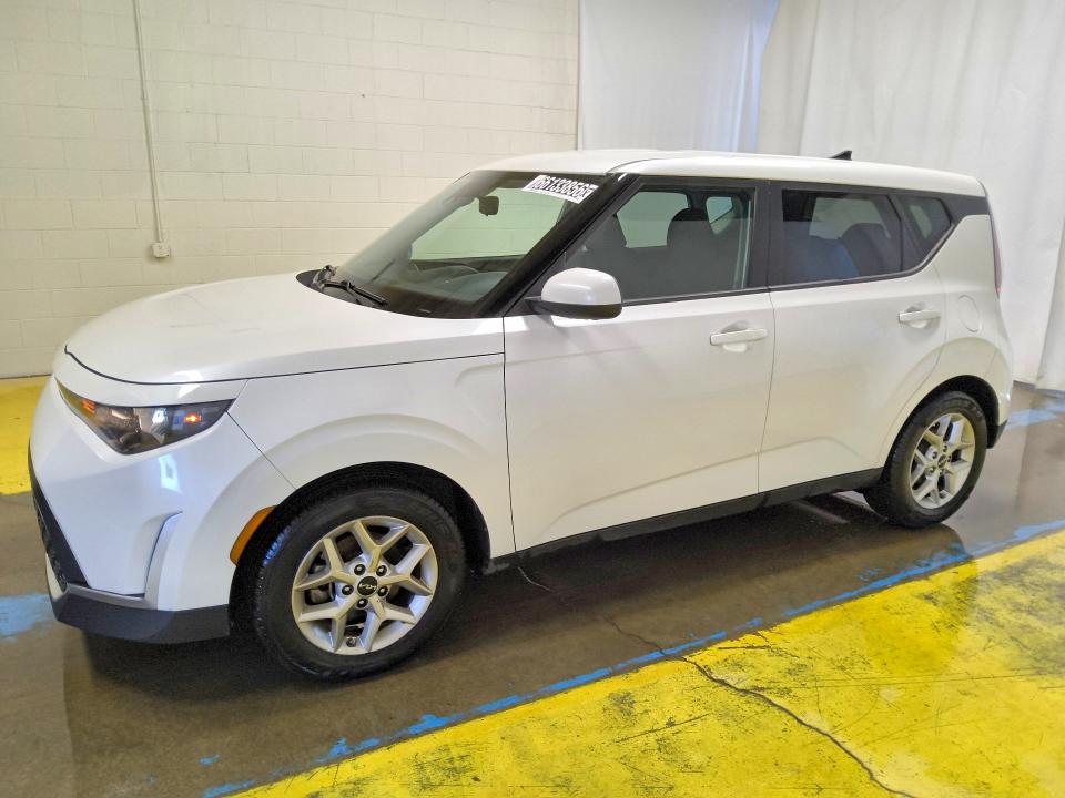 KIA SOUL 2023 with VIN KNDJ23AU9P7877251 - Photo from auction