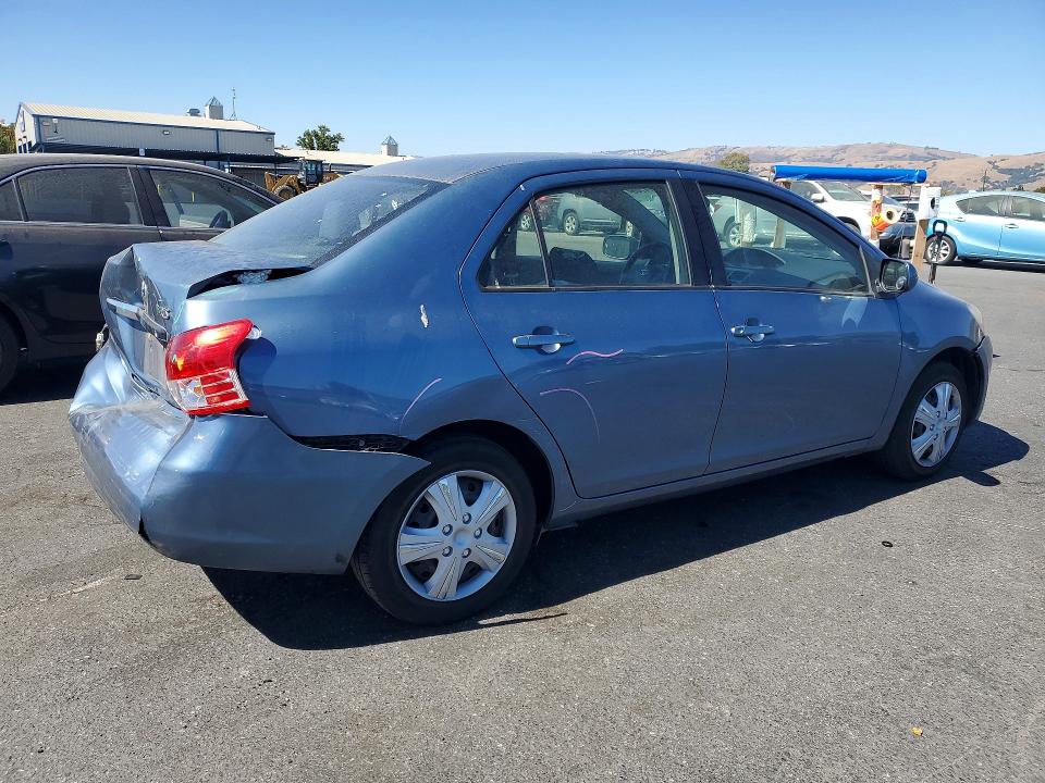 Photo 3 from auction – 2012 TOYOTA YARIS with VIN JTDBT4K30CL023747
