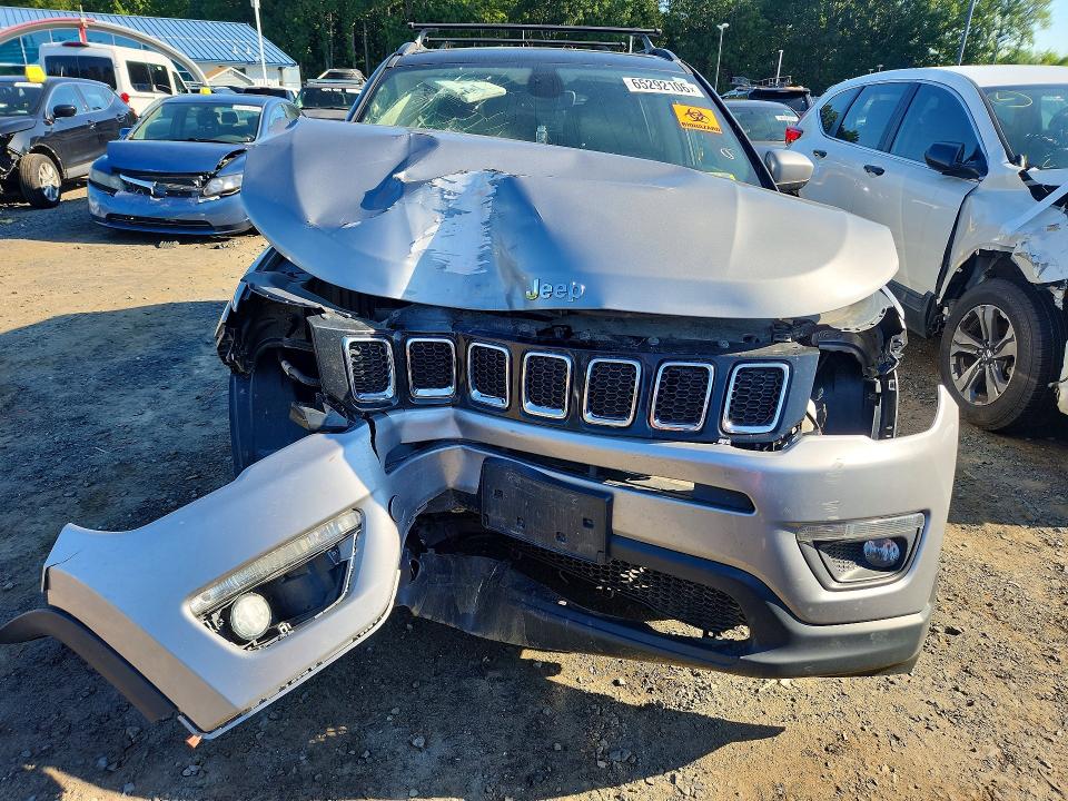 Photo 5 from auction – 2018 JEEP COMPASS with VIN 3C4NJDBB3JT485246