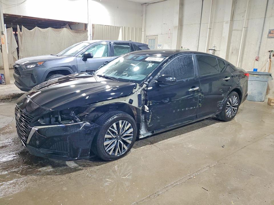 NISSAN ALTIMA 2024 with VIN 1N4BL4DV1RN300262 - Photo from auction