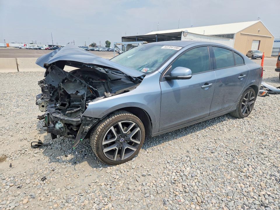 VOLVO S60 2017 with VIN YV126MFL5H2432075 - Photo from auction