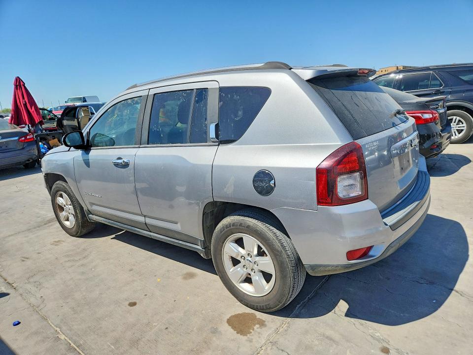 Photo 2 from auction – 2015 JEEP COMPASS with VIN 1C4NJCBA0FD219178