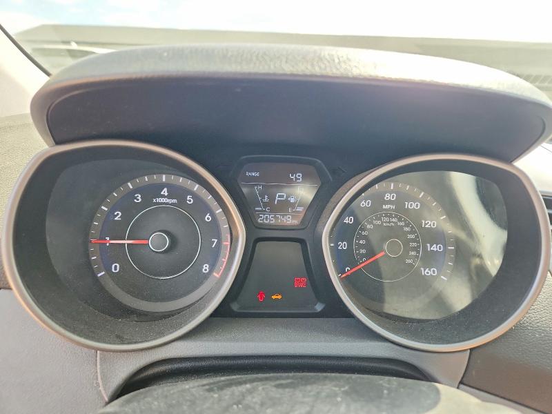 Photo 9 from auction – 2016 HYUNDAI ELANTRA with VIN 5NPDH4AE3GH693705