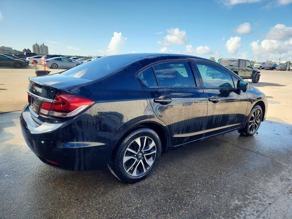 Photo 3 from auction – 2015 HONDA CIVIC with VIN 19XFB2F8XFE214877