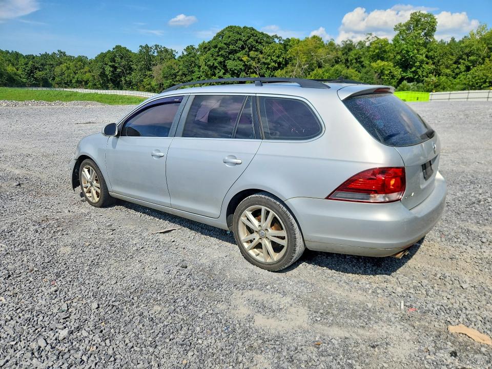 Photo 2 from auction – 2014 VOLKSWAGEN JETTA with VIN 3VWPL7AJ2EM612921