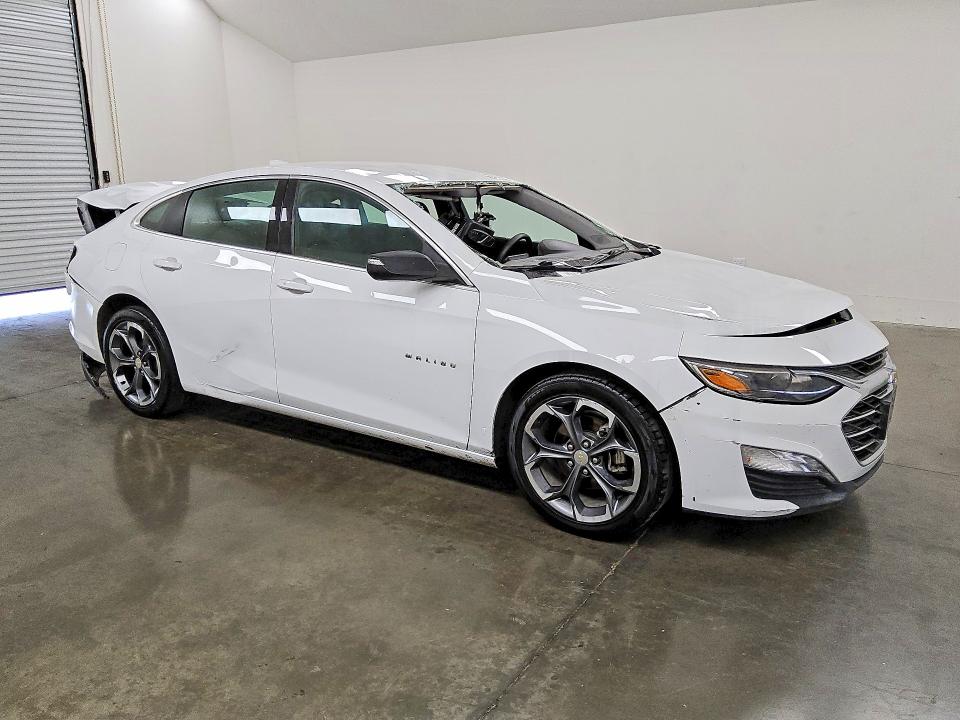 Photo 4 from auction – 2024 CHEVROLET MALIBU with VIN 1G1ZD5ST4RF223791
