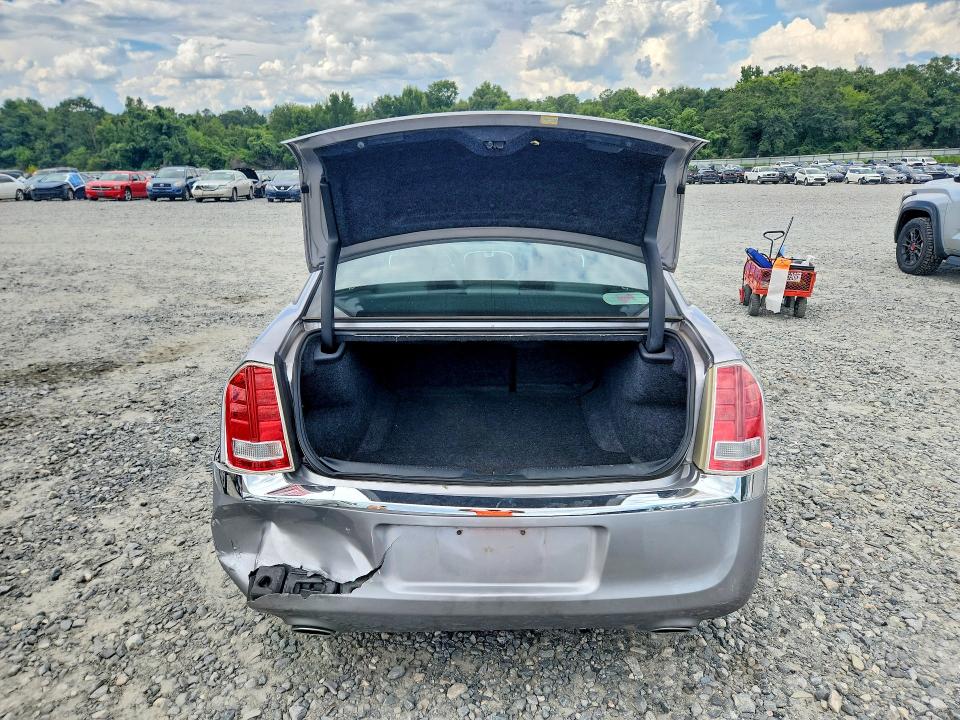 Photo 6 from auction – 2013 CHRYSLER 300 with VIN 2C3CCAAG2DH626953