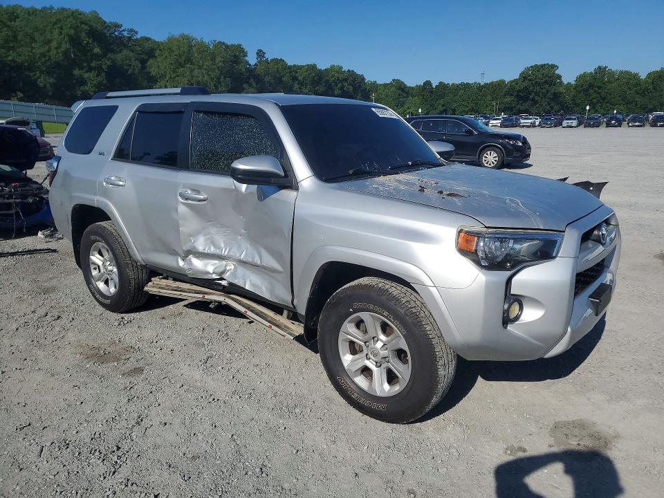 Photo 4 from auction – 2019 TOYOTA 4RUNNER with VIN JTEBU5JRXK5625787