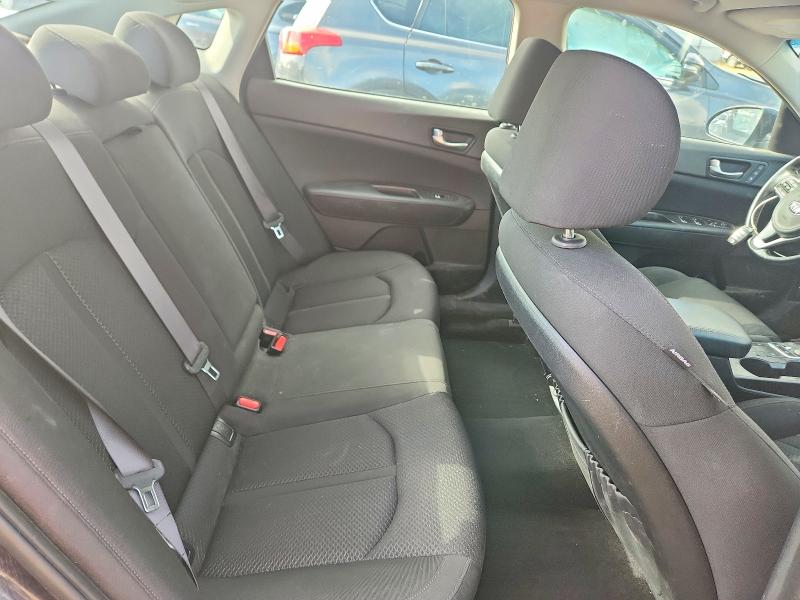Photo 10 from auction – 2017 KIA OPTIMA with VIN KNAGT4LE7H5015322