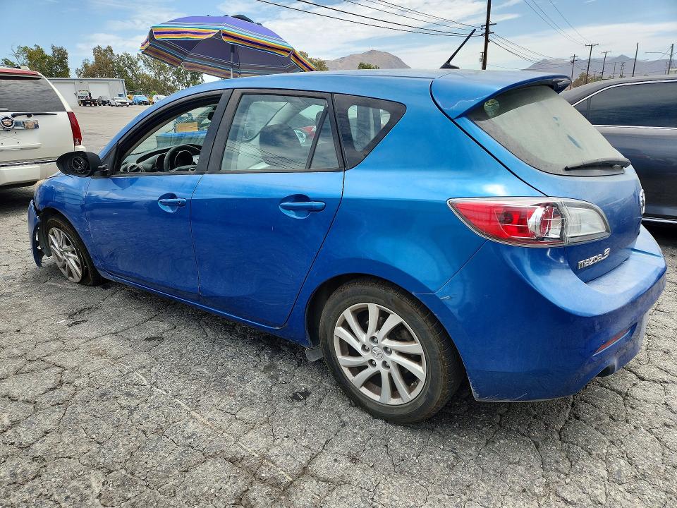 Photo 2 from auction – 2012 MAZDA 3 with VIN JM1BL1L70C1679202