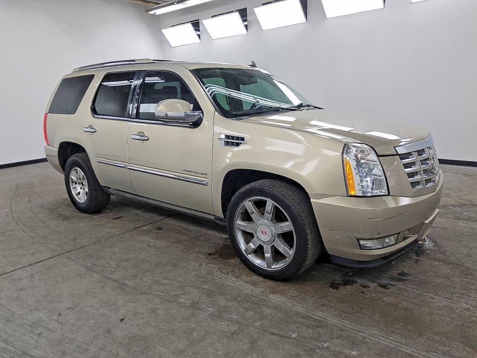 Photo 4 from auction – 2011 CADILLAC ESCALADE with VIN 1GYS4CEF2BR148588