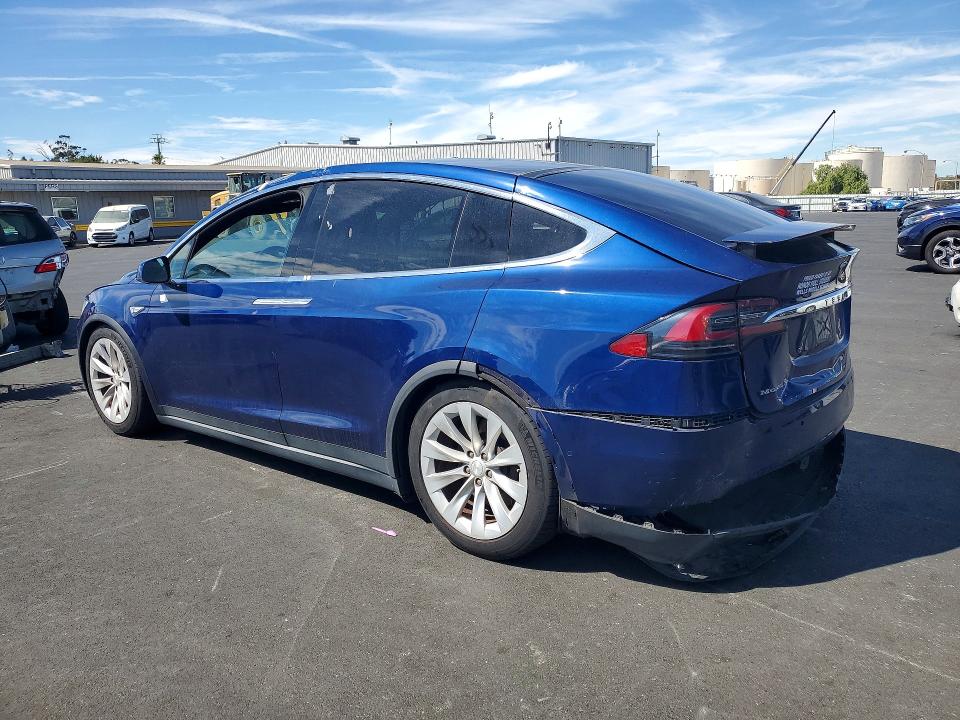 Photo 2 from auction – 2016 TESLA MODEL X with VIN 5YJXCBE27GF015649