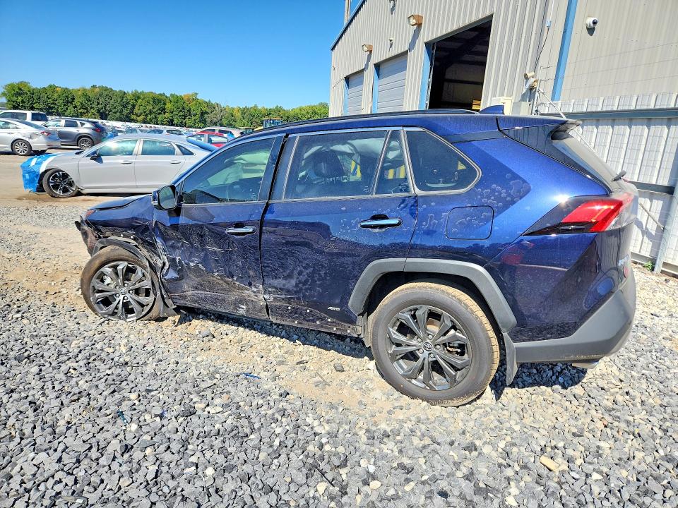Photo 2 from auction – 2024 TOYOTA RAV4 with VIN JTMD6RFV8RD146739