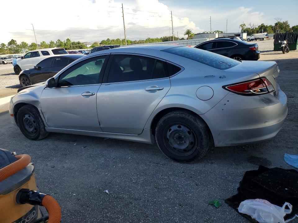 Photo 2 from auction – 2010 MAZDA 6 with VIN 1YVHZ8BH8A5M04592