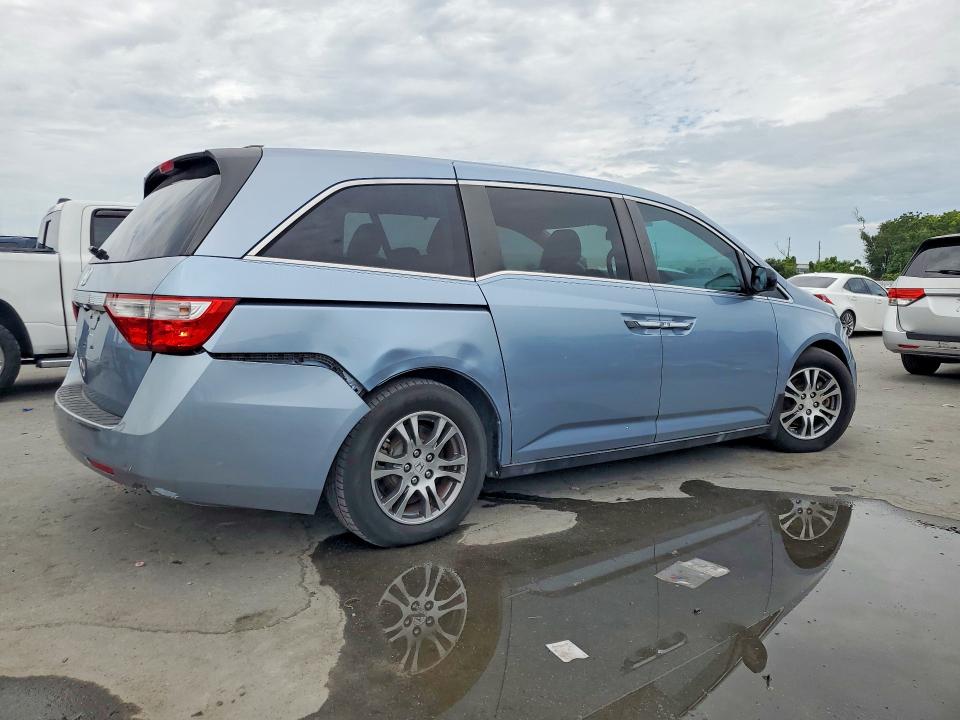 Photo 3 from auction – 2012 HONDA ODYSSEY with VIN 5FNRL5H69CB095121