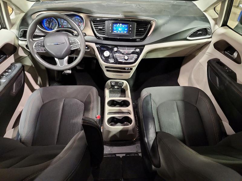 Photo 8 from auction – 2017 CHRYSLER PACIFICA with VIN 2C4RC1DG9HR588249