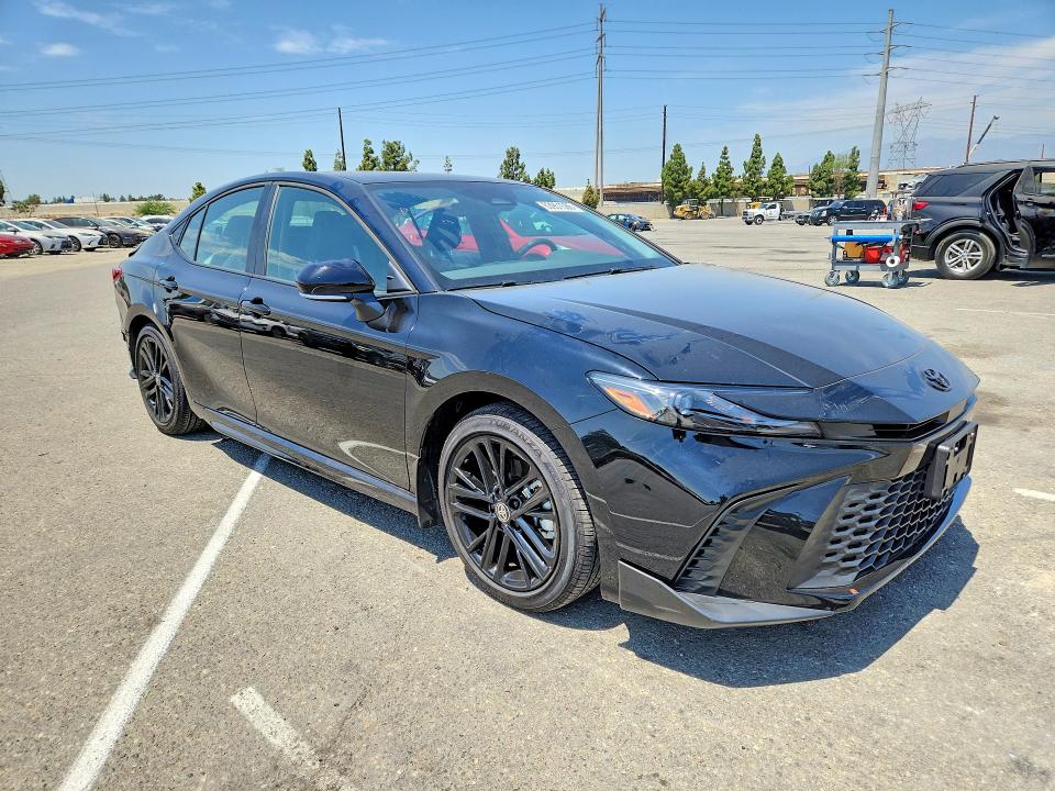 Photo 4 from auction – 2026 TOYOTA CAMRY with VIN 4T1DAACK0TU749505