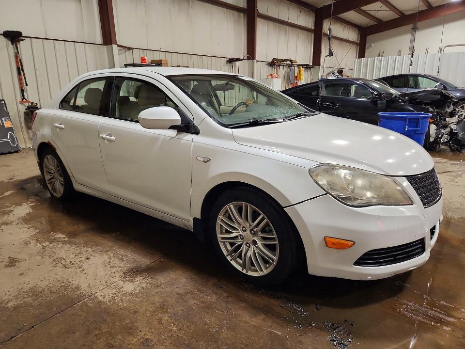 Photo 4 from auction – 2011 SUZUKI KIZASHI with VIN JS2RF9A15B6110310