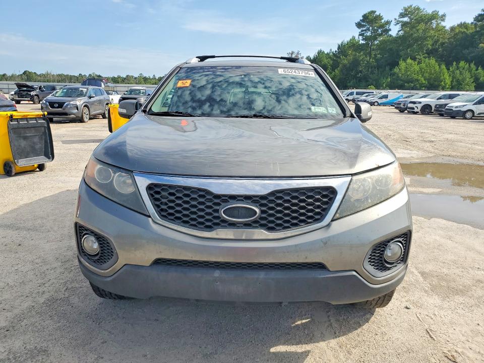 Photo 5 from auction – 2013 KIA SORENTO with VIN 5XYKUDA68DG405224