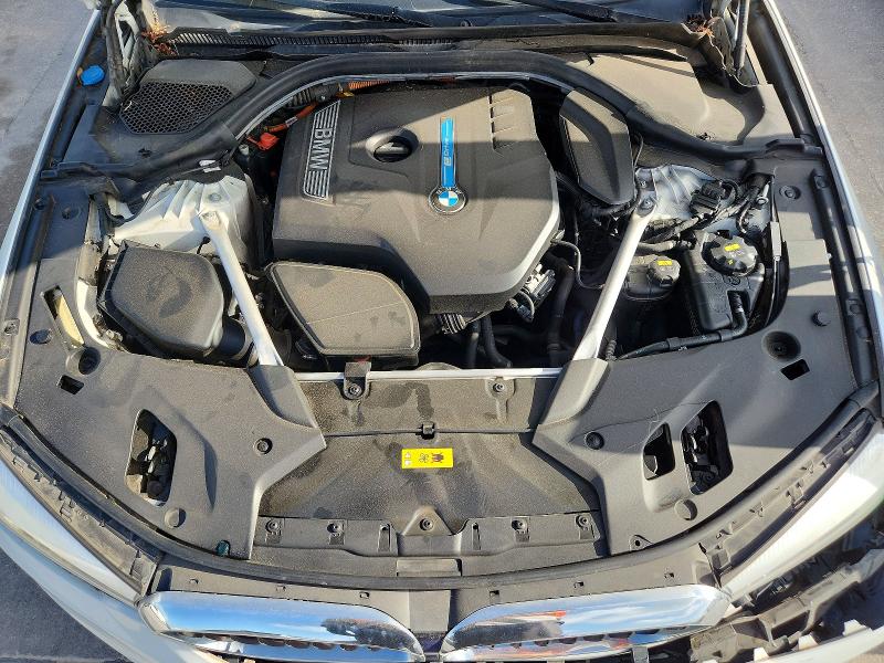 Photo 11 from auction – 2018 BMW 530E with VIN WBAJA9C54JB252642