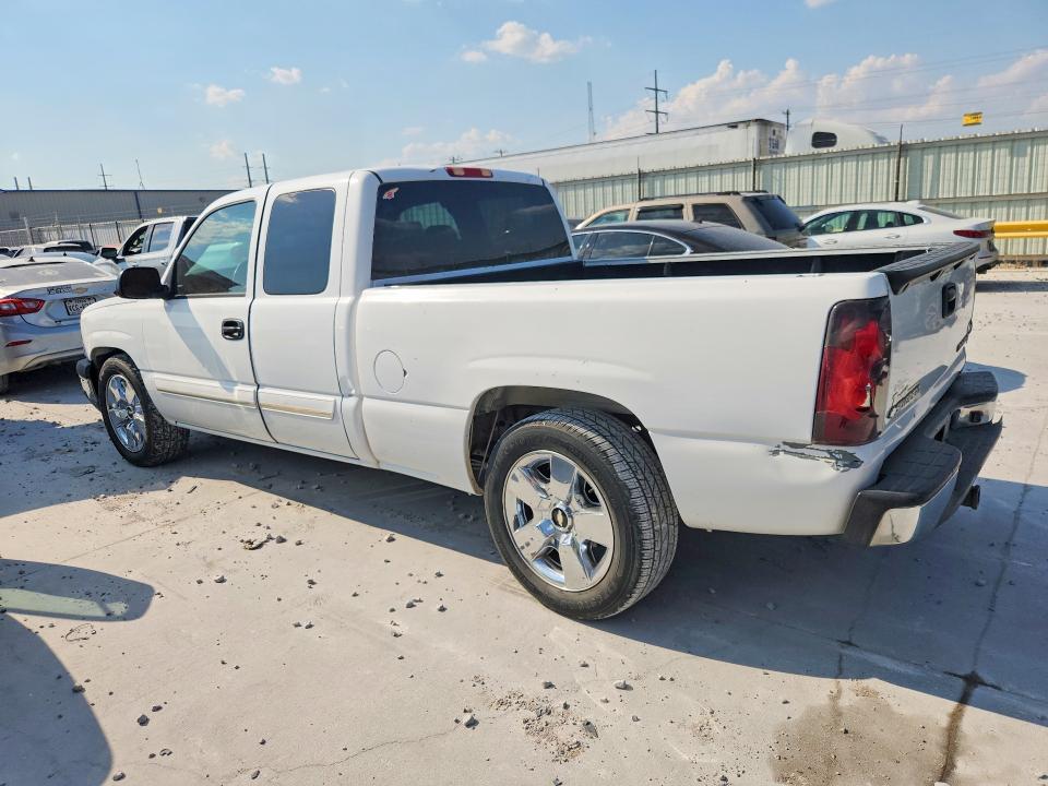 Photo 2 from auction – 2003 CHEVROLET SILVERADO with VIN 2GCEC19T131410783