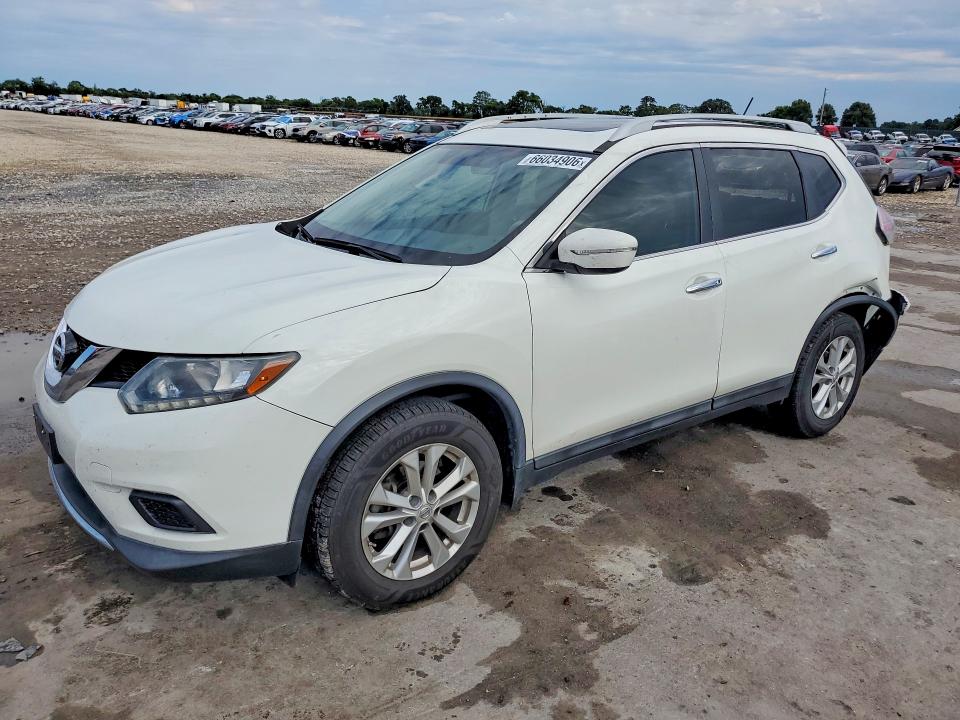 NISSAN ROGUE 2015 with VIN 5N1AT2MV1FC840885 - Photo from auction